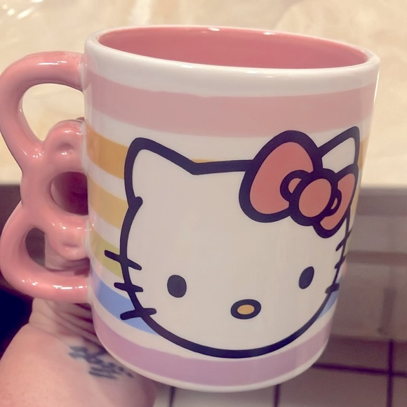 🎀Hello Kitty pair of large oversized coffee tea mugs both NWT - Picture 9 of 11